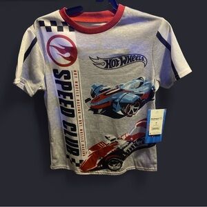 Three sets of pajamas brand new